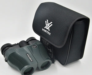 Binocolo Vortex Vanquish 10X26 