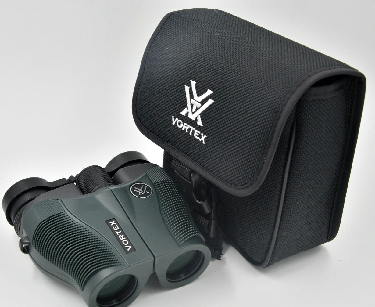 Binocolo Vortex Vanquish 8X26 