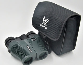 Binocolo Vortex Vanquish 8X26 