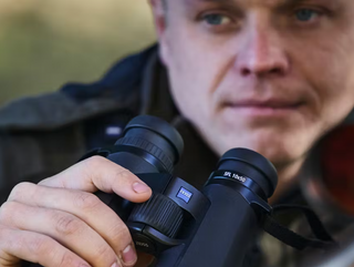 Binocolo ZEISS SFL 10X50 